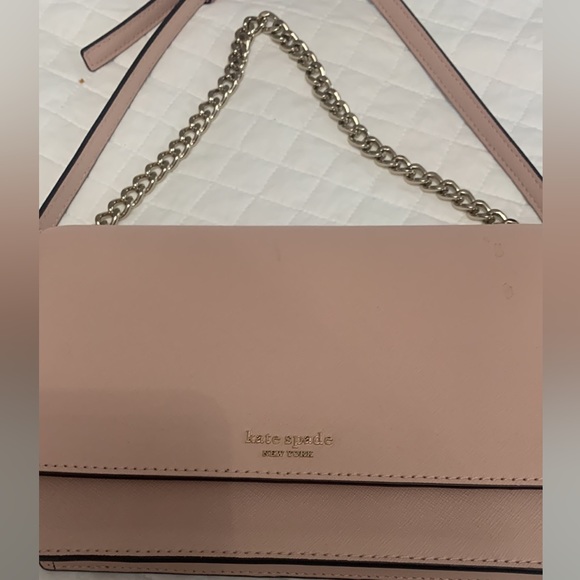 Kate Spade crossbody textured leather. NWT - Picture 2 of 5